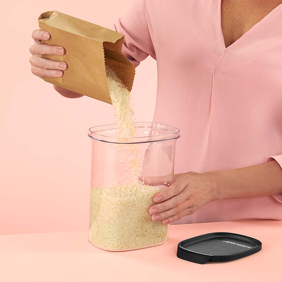 Tupperware® Ultra Clear® Oval | 9½ cup / 2.2 L