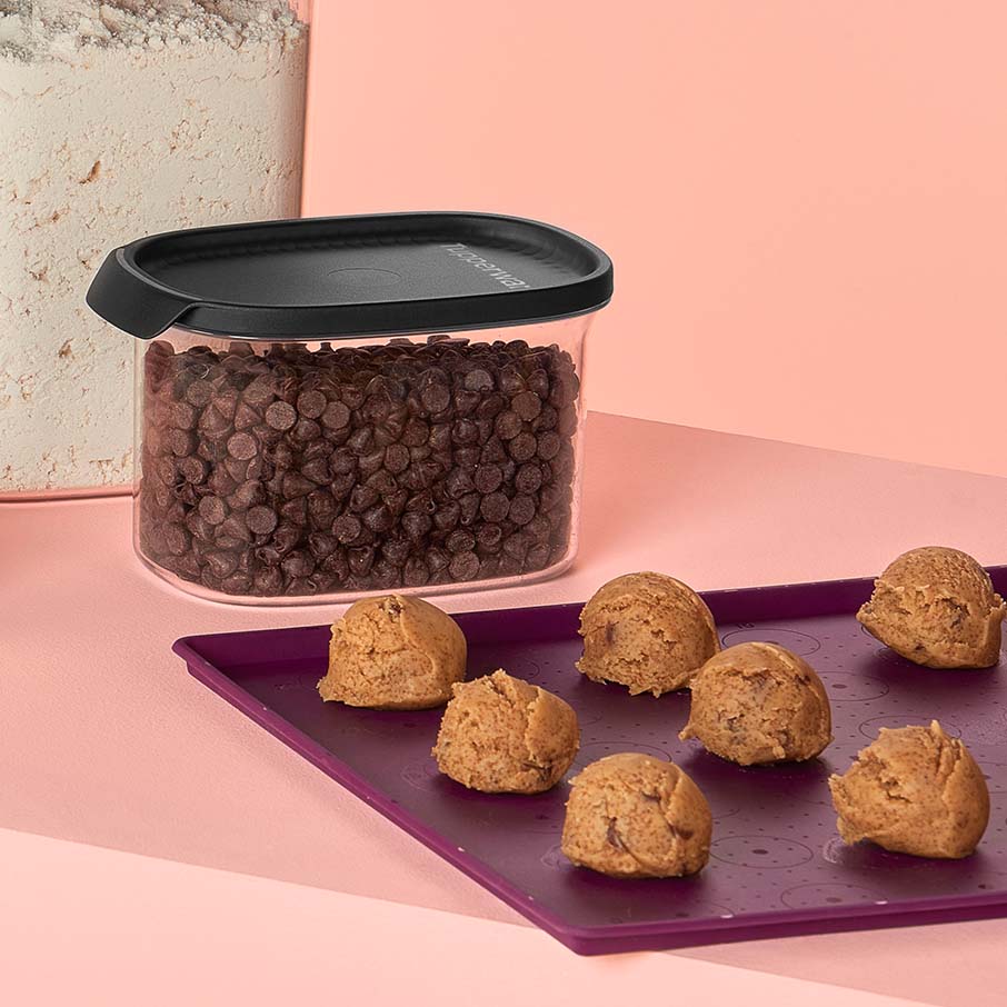 Tupperware® Ultra Clear® Oval | 4½ cup / 1 L